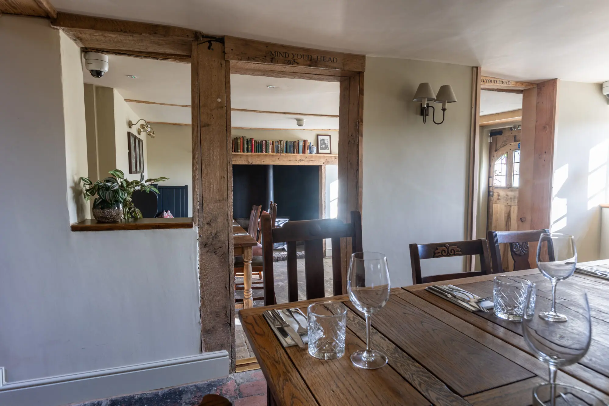 the white bear restaurant tables